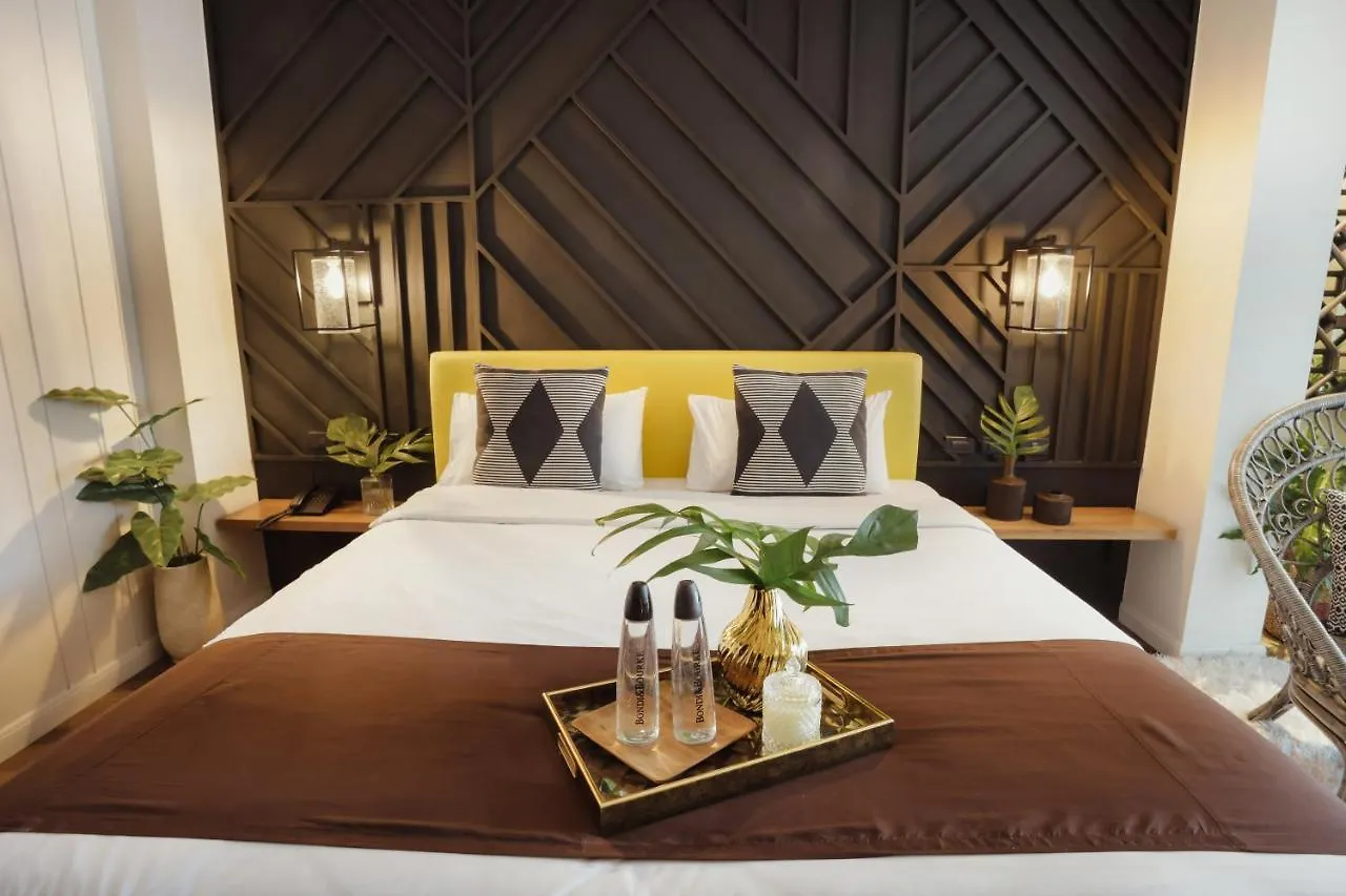 The Bourke Hotel Davao 3*,