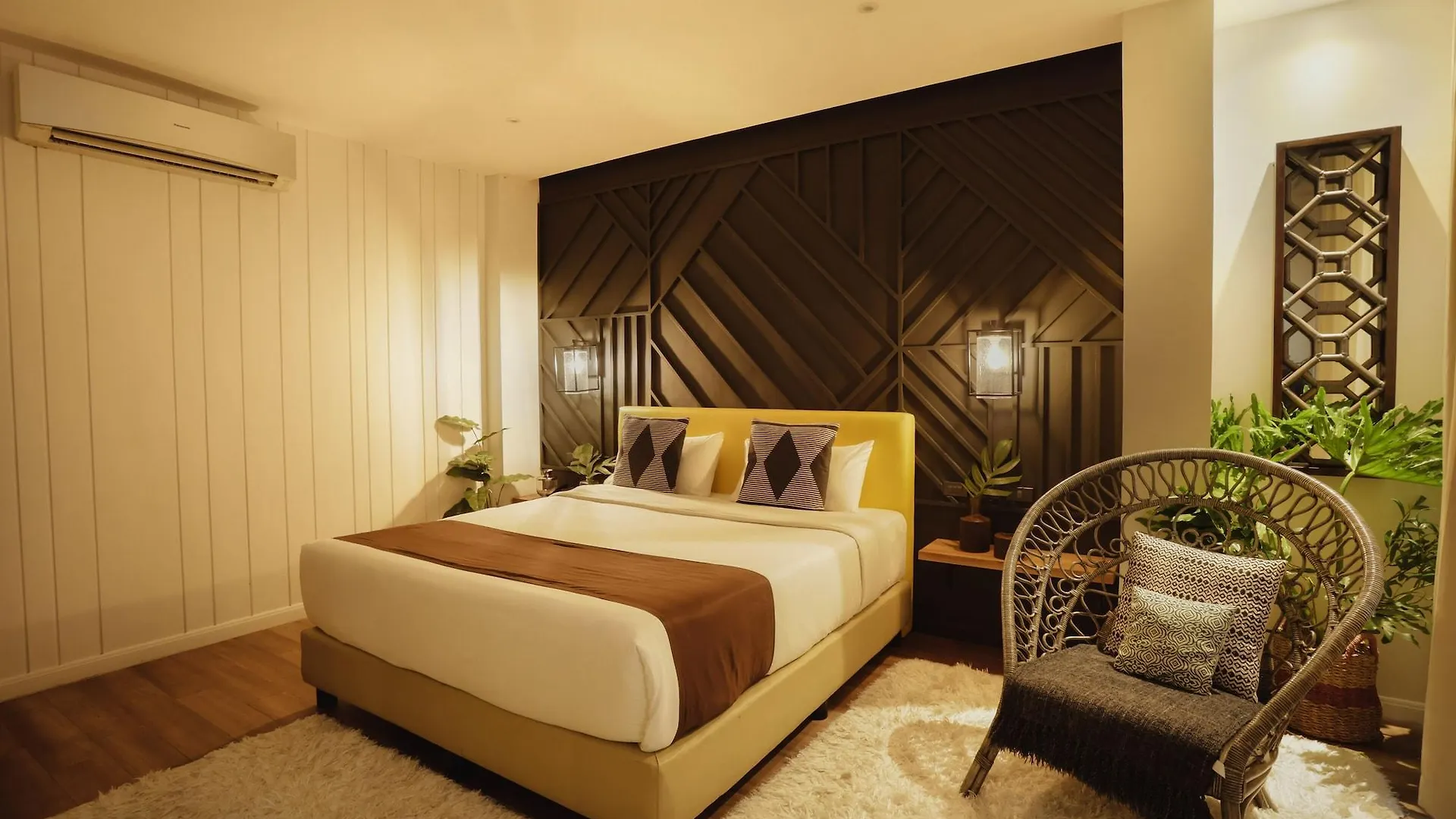 The Bourke Hotel ダバオ　シティ